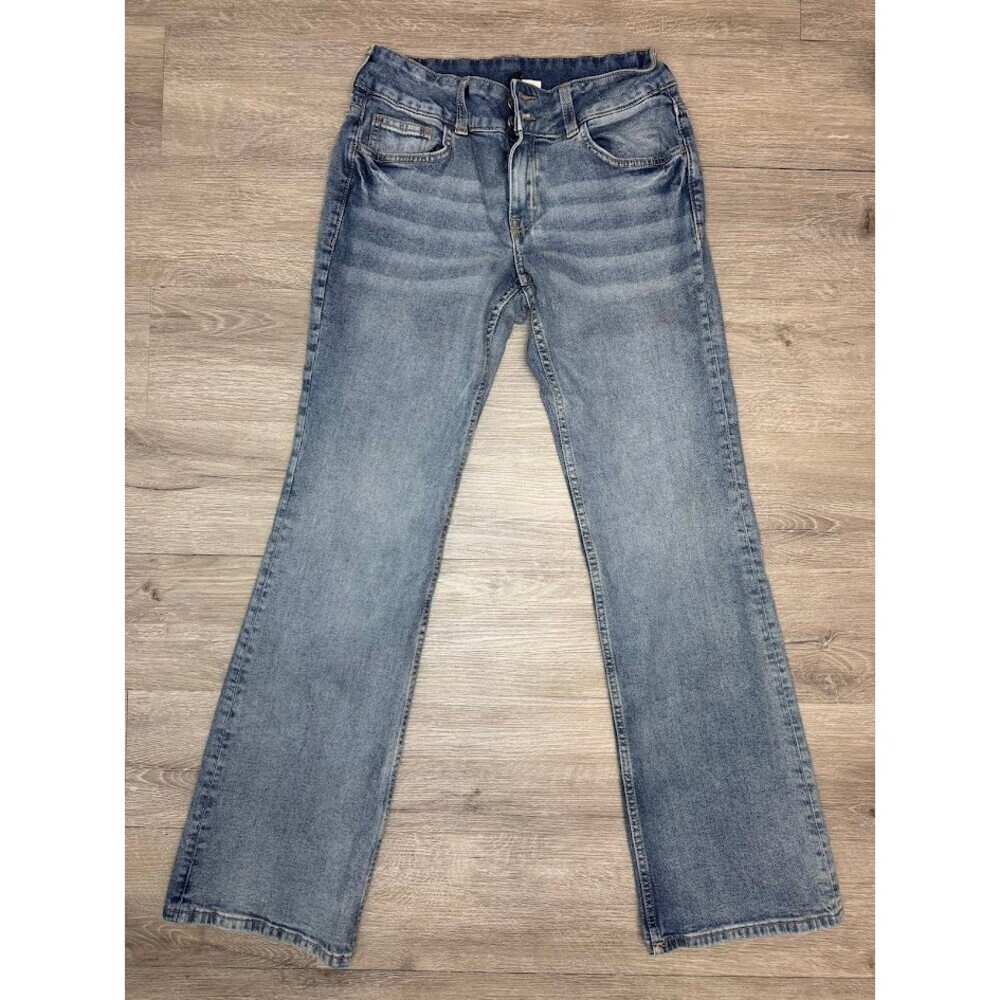 Bootcut Jeans Women’s Size 8 Light Wash Y2K Low Rise Denim - Picture 1 of 7